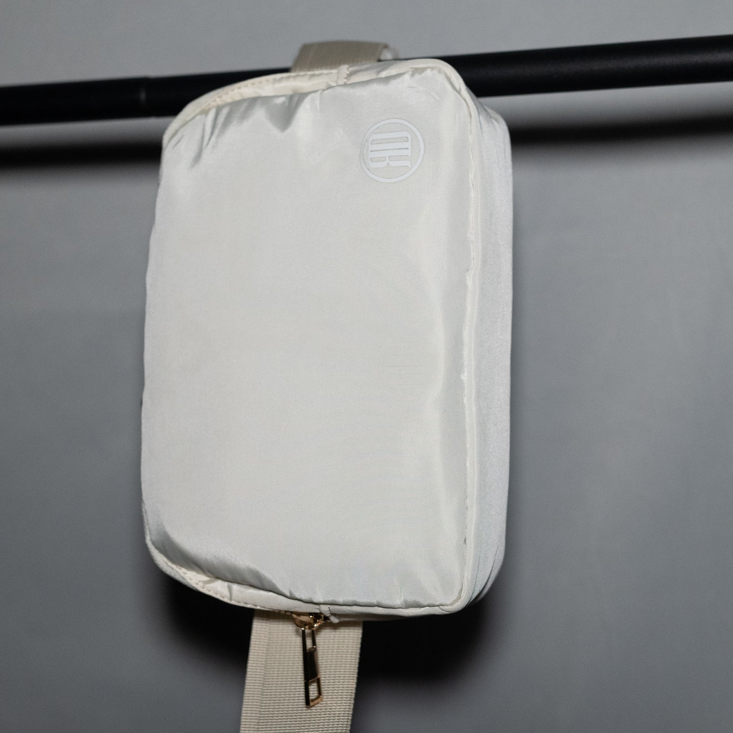 RD Essential Crossbody