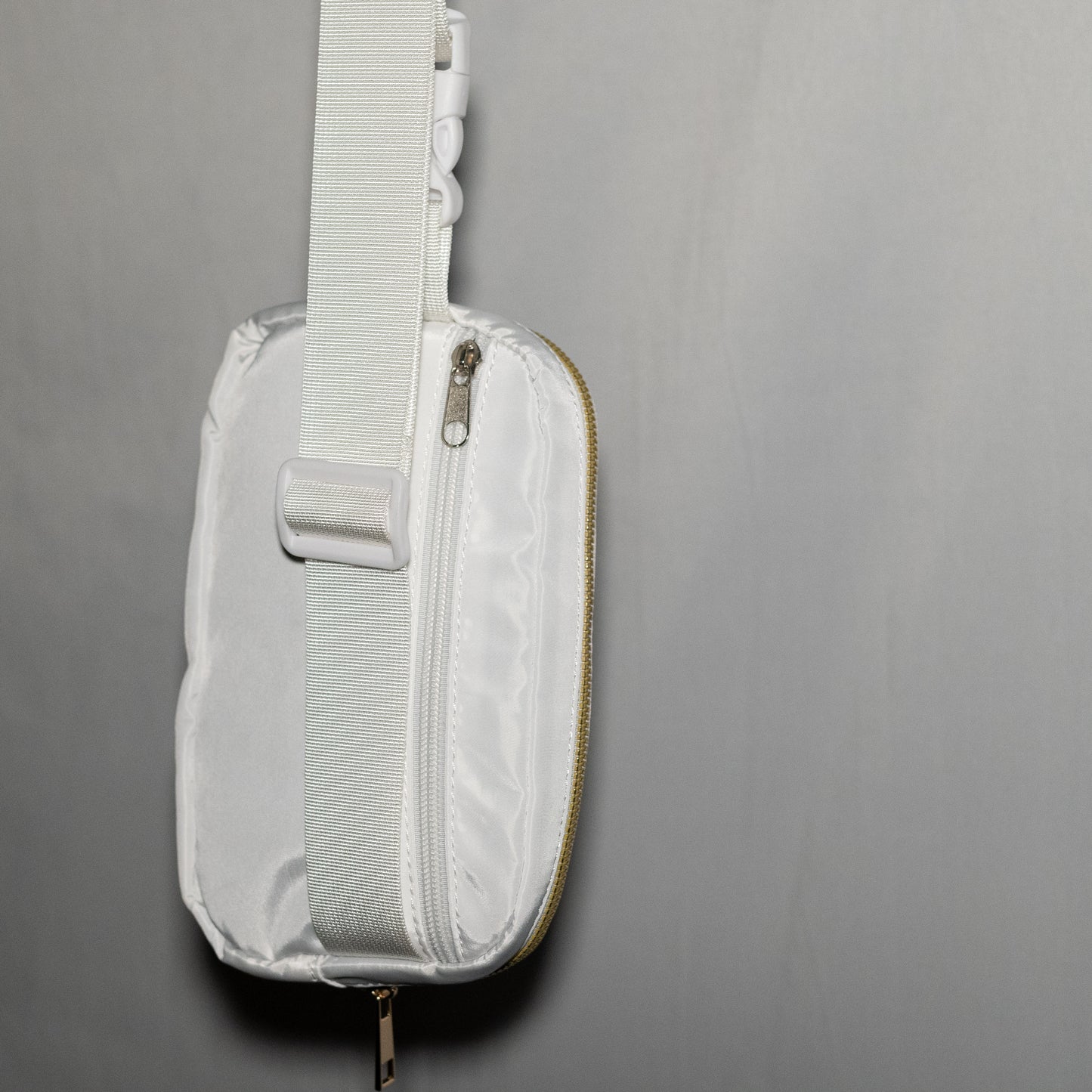 RD Essential Crossbody