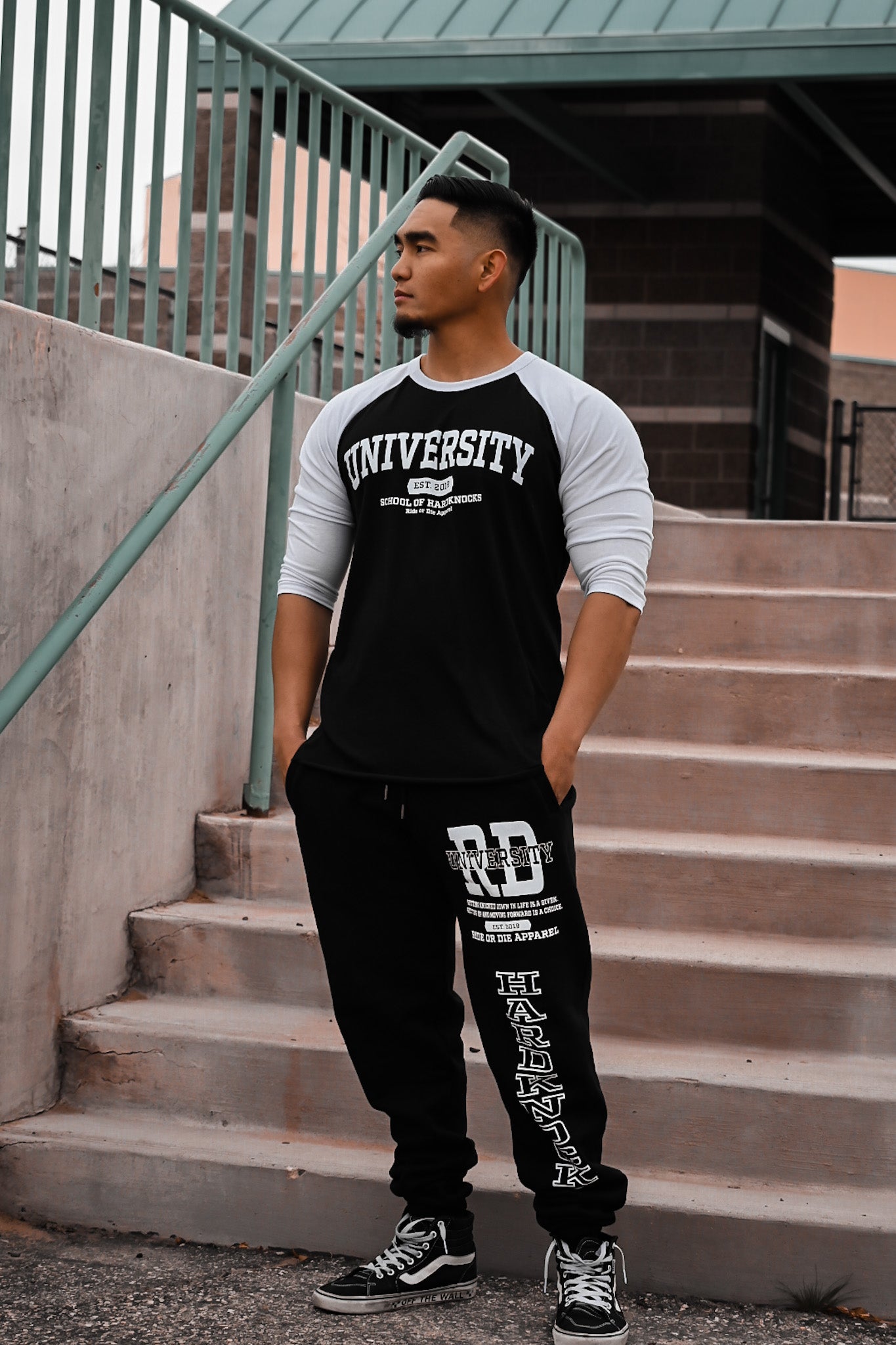 RD University Unisex 3/4 Raglan Tee